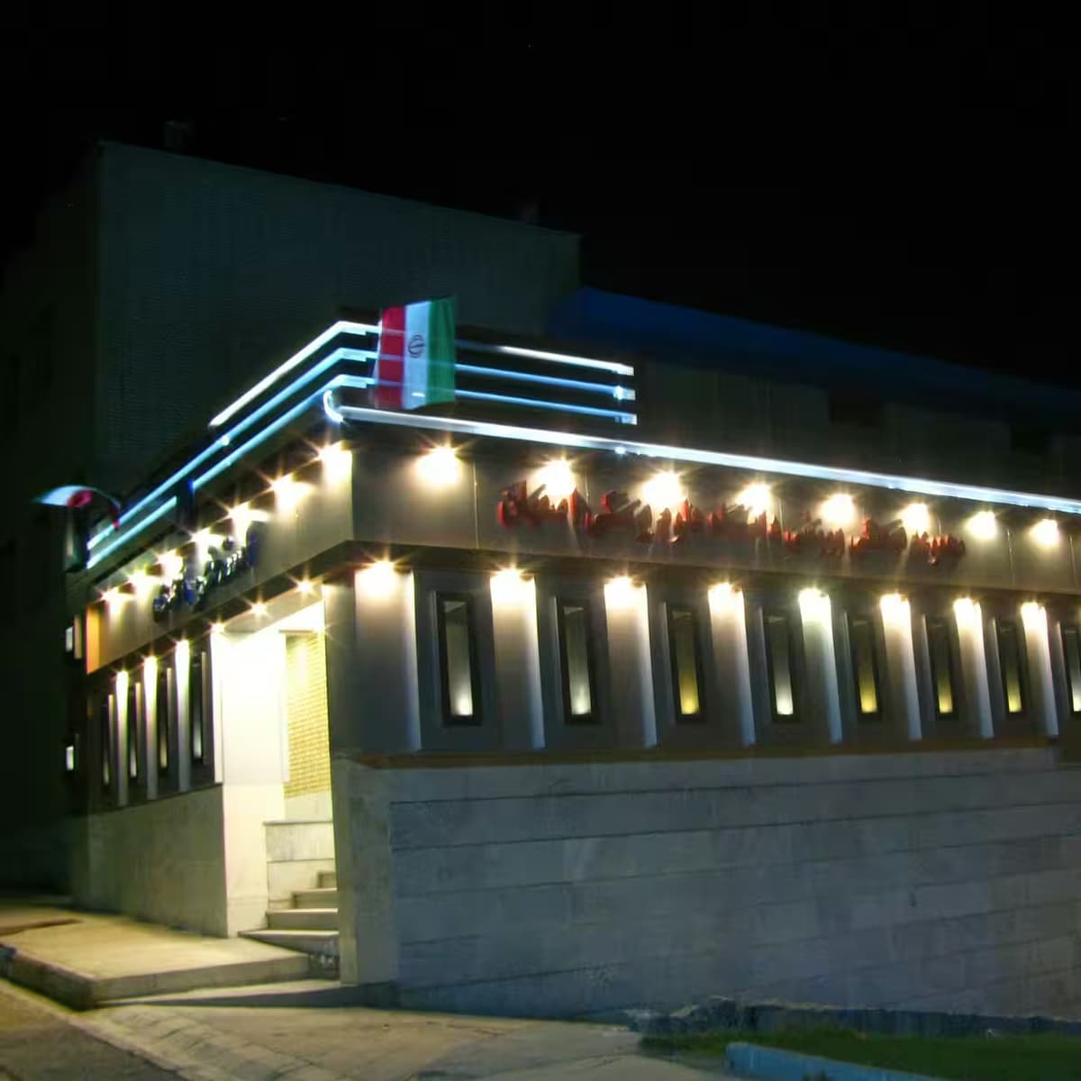 پروژه احداث استخر دانشگاه علوم پزشکی