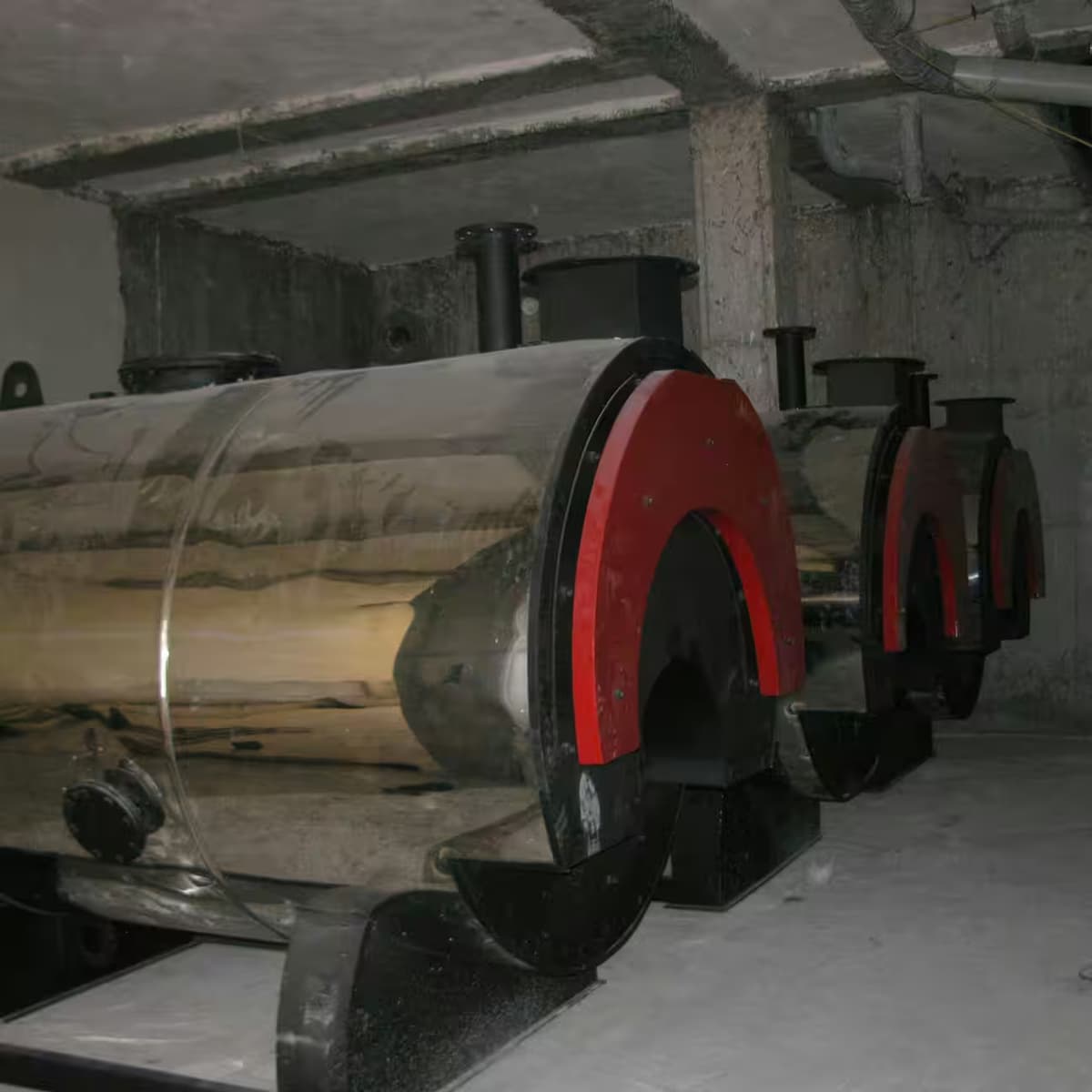 پروژه احداث استخر دانشگاه علوم پزشکی