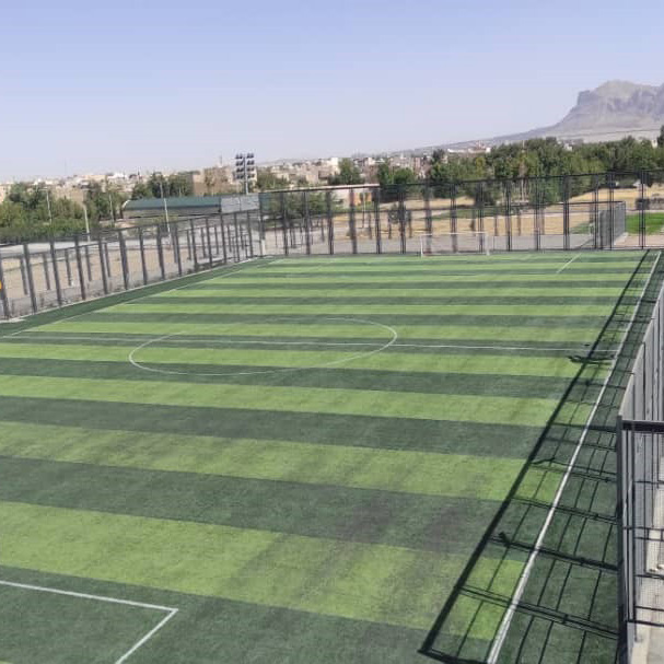 زمین ورزشی غرب